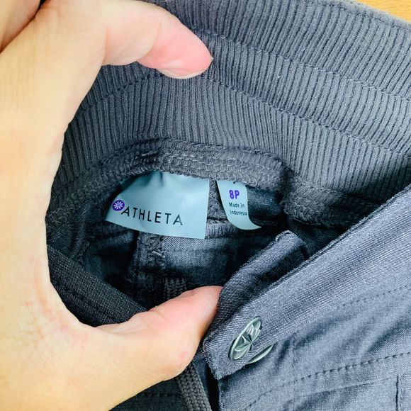 Athleta Gray Shasta Hiking Convertible Pants 8P - Picture 10 of 12